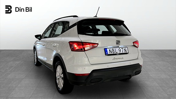 Seat Arona 3 of 5
