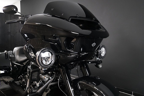 Harley-Davidson Road Glide 3 10 of 10