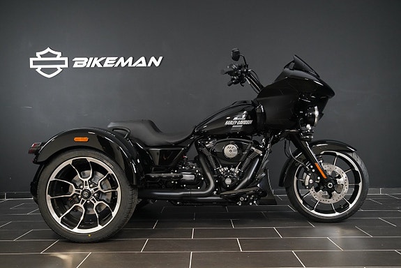 Harley-Davidson Road Glide 3 3 of 10