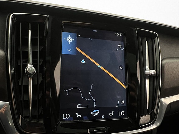 Volvo V90 Cross Country 17 of 30