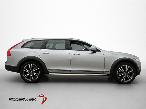 Volvo V90 Cross Country 6 of 30