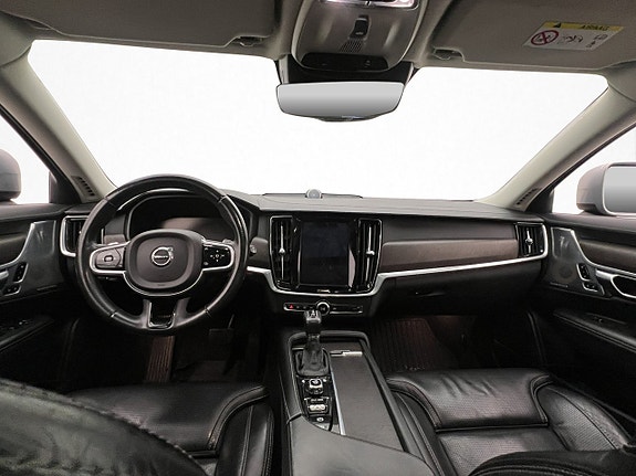 Volvo V90 Cross Country 24 of 30