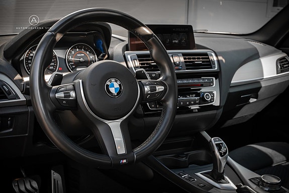 BMW M240i 8 of 23