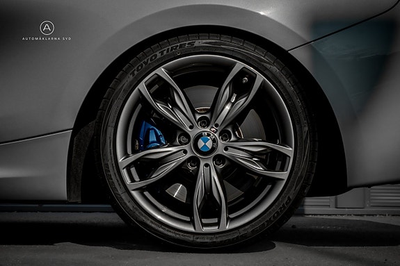 BMW M240i 20 of 23