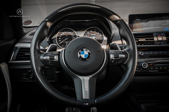 BMW M240i 7 of 23