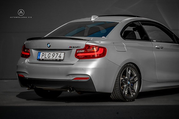 BMW M240i 22 of 23