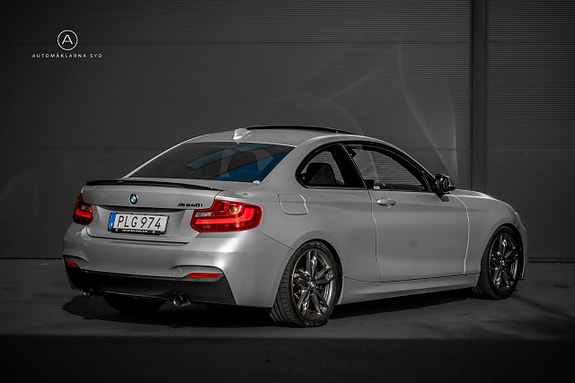 BMW M240i 21 of 23