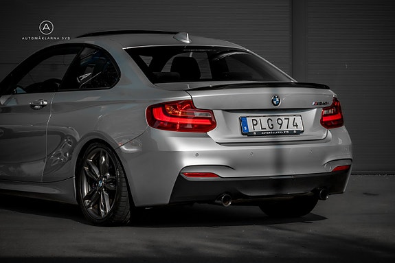 BMW M240i 17 of 23