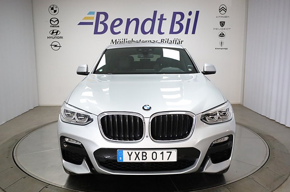 BMW X4 2 of 5