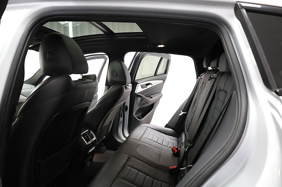 BMW X4 15 of 25