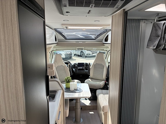 Adria Compact Supreme DL 9 of 19