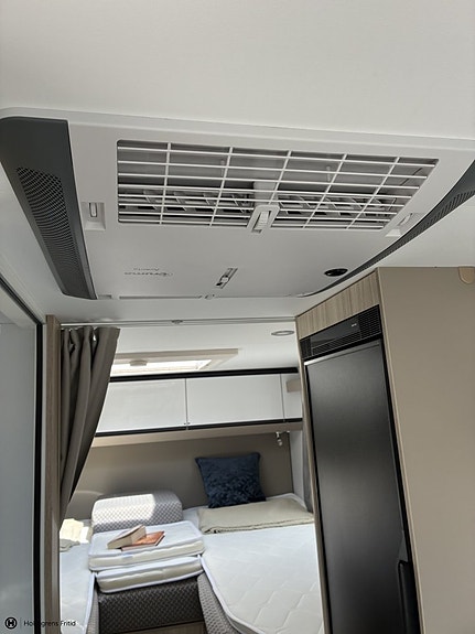 Adria Compact Supreme DL 16 of 19
