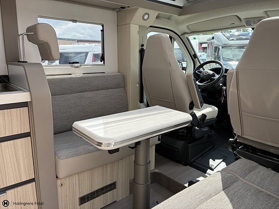 Adria Compact Supreme DL 7 of 19