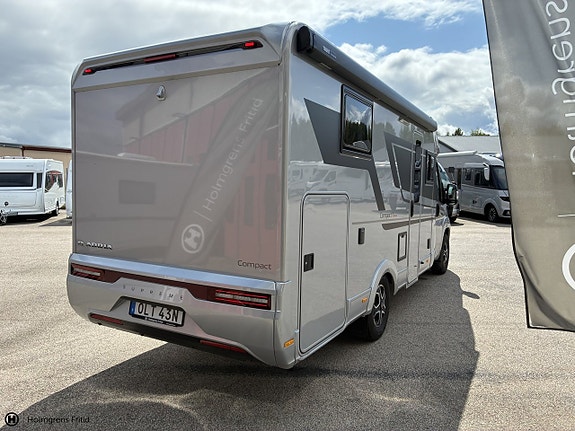 Adria Compact Supreme DL 3 of 19