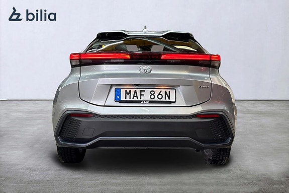 Toyota C-HR 5 of 21