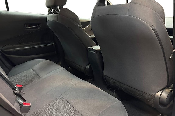 Toyota C-HR 9 of 21