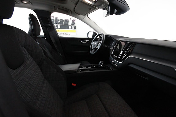 Volvo XC60 3 of 5