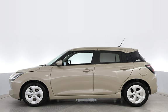 Suzuki Swift 2 of 5