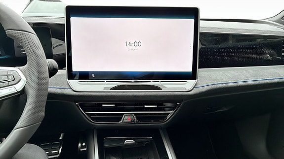 Volkswagen Passat 9 of 12