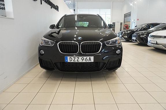 BMW X1 4 of 5