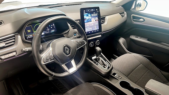 Renault Arkana 4 of 5