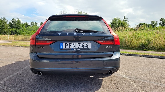 Volvo V90 4 of 5