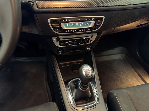 Renault Megane 13 of 27