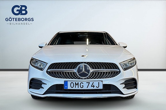 Mercedes-Benz A250 e 8 of 17