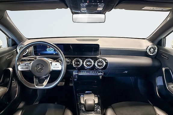 Mercedes-Benz A250 e 13 of 17