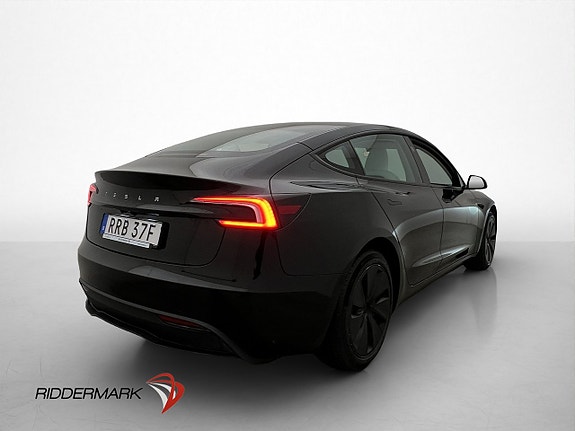Tesla Model 3 9 of 30