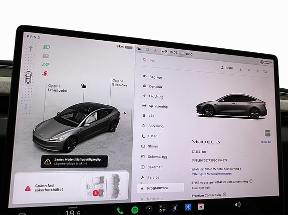 Tesla Model 3 26 of 30