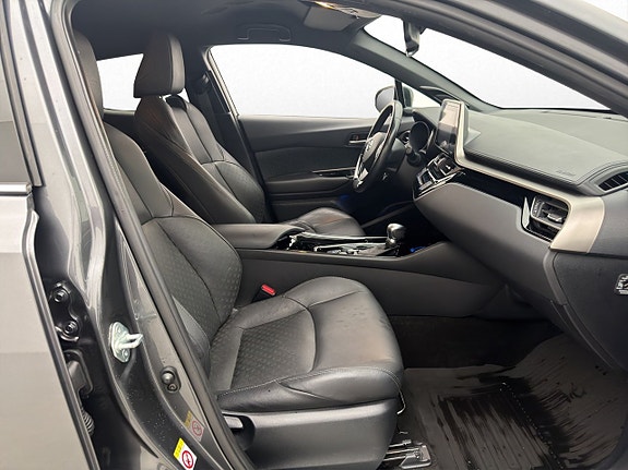 Toyota C-HR 20 of 27