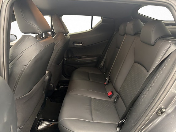 Toyota C-HR 22 of 27