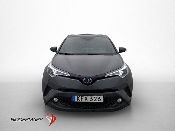 Toyota C-HR 2 of 27