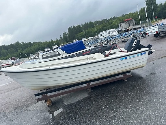 Crescent 465 & Yamaha 30 hk 2-takt, elstart 3-cyl 3 of 4