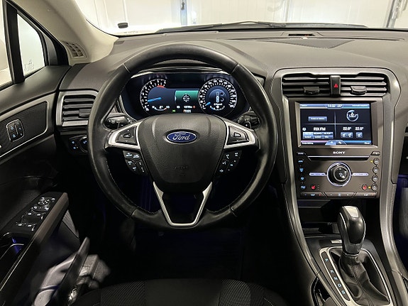 Ford Mondeo 16 of 25