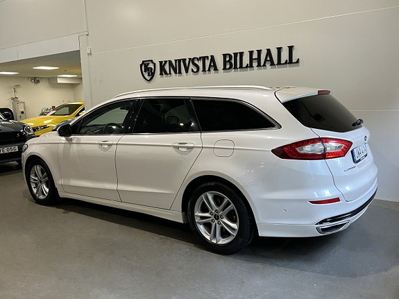 Ford Mondeo 2 of 25