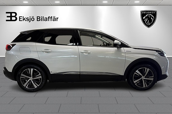 Peugeot 3008 4 of 5