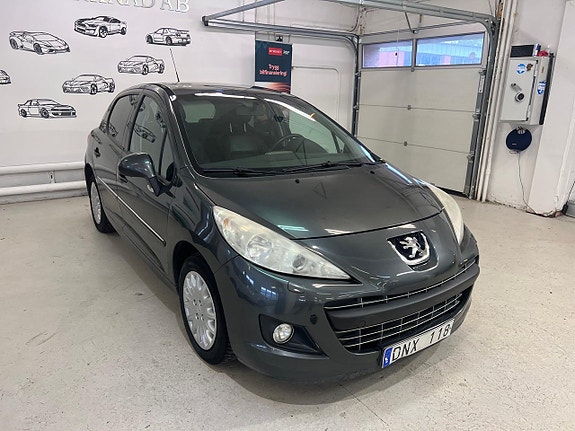 Peugeot 207 2 of 11