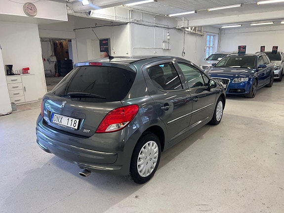 Peugeot 207 4 of 11