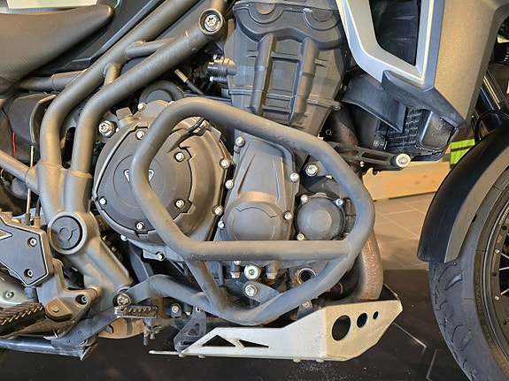 Triumph Explorer 1200 XCA 9 of 13