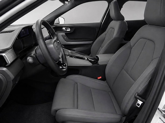 Polestar 2 4 of 5