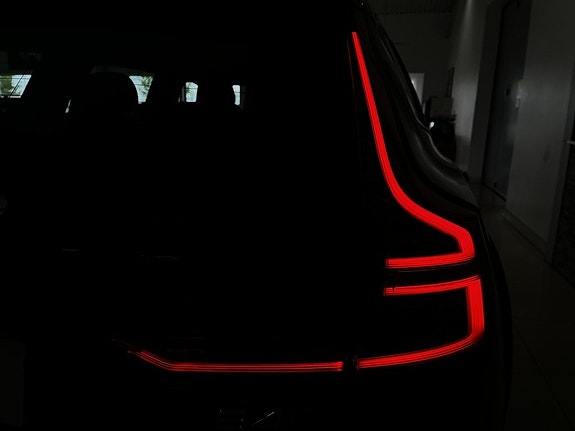 Volvo V60 Cross Country 11 of 23