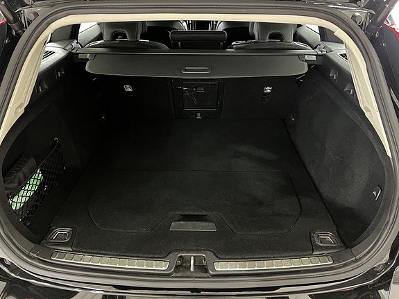 Volvo V60 Cross Country 17 of 23