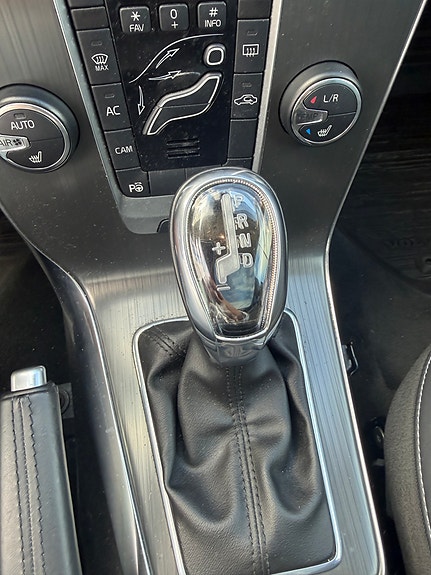 Volvo V40 6 of 8