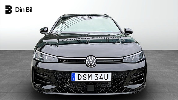 Volkswagen Passat 4 of 12