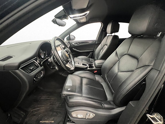 Porsche Macan S 16 of 30