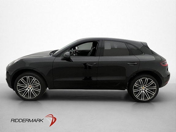 Porsche Macan S 4 of 5