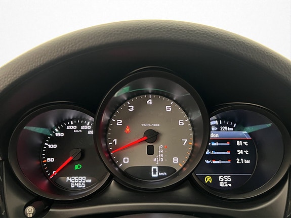 Porsche Macan S 21 of 30