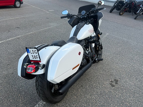 Harley-Davidson Low Rider ST 117 Demo/5 mil/Finns i Butik 5 of 8